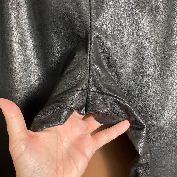 Commando Sz M Revolve Faux Leather Jogger Stretch Waist Pockets Edgy Rockabilly - Picture 8 of 12